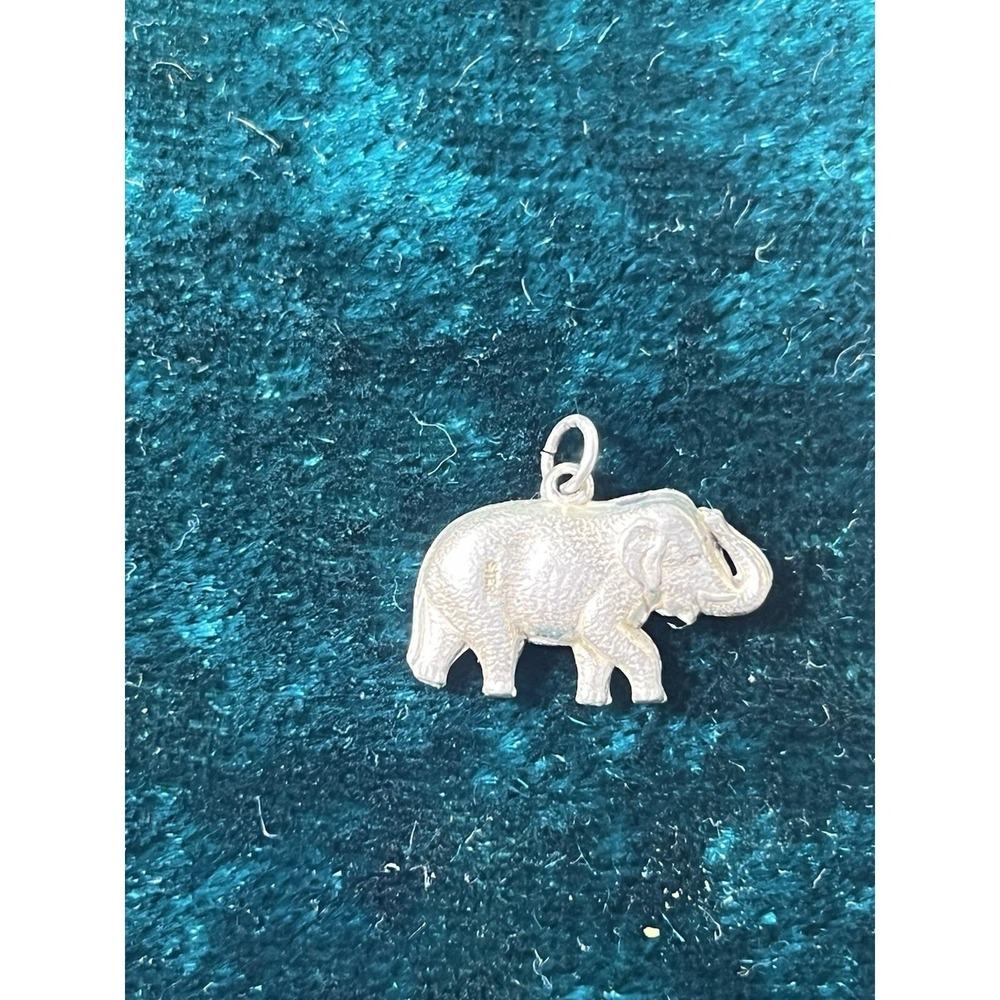 Vintage 925 Sterling Silver Elephant 3D Minimal Charm Pendant